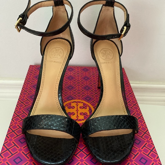 Tory Burch Keri Sandal - Dunesnake (size 5.5) - Picture 2 of 11